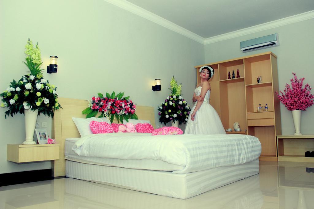 Raja Residence Jambi Джамби Номер фото